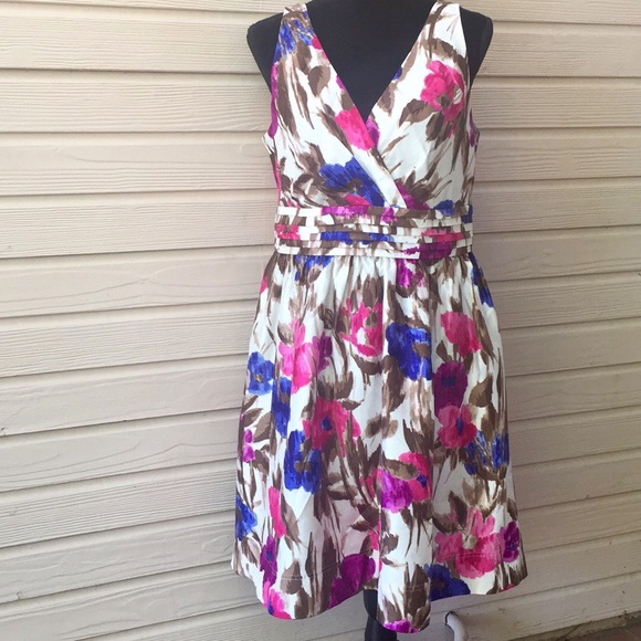 Gorgeous Jessica Howard Fit And Flare Dress - Picture 2 of 7